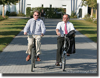 Kemperman and Franqueville on their bike