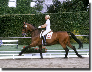 Granat at his home (Hörbranz by Bregenz / Lake Constance, Austria) in training, 1976